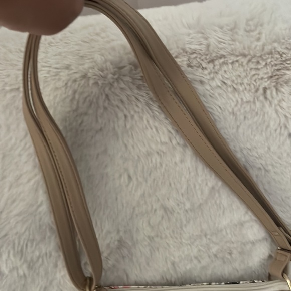 Time and Thru NWOT Brand New Adjustable Shoulder Bag - Picture 5 of 17